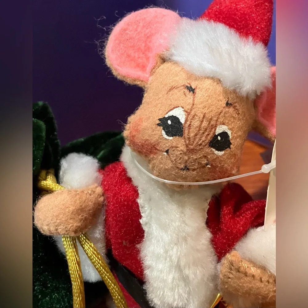 EUC Annalee 4” Santa Mouse with Tree #778703